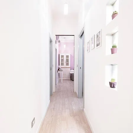 Appia Purple Terrace Apartment In Rome-2